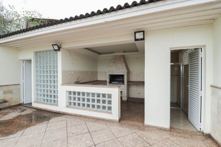 Casa à venda com 900m², 4 quartos e 12 vagasChurrasqueira