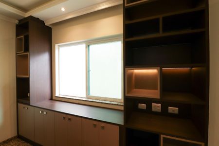 Casa à venda com 900m², 4 quartos e 12 vagasEscritório