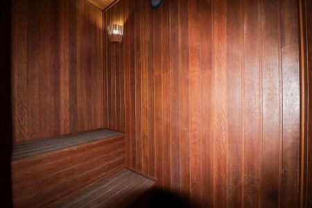 Casa à venda com 900m², 4 quartos e 12 vagasSauna e Banheiro da Sauna