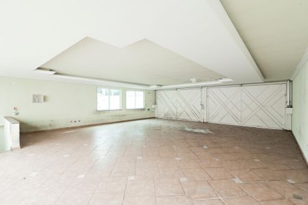 Casa à venda com 900m², 4 quartos e 12 vagasGaragem