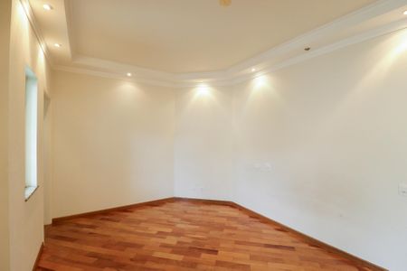 Casa à venda com 900m², 4 quartos e 12 vagasSuíte 2