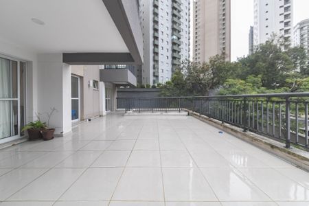 Apartamento para alugar com 160m², 3 quartos e 2 vagasVaranda - Quintal