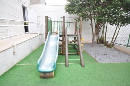 Apartamento à venda com 157m², 2 quartos e 3 vagasÁrea comum - Playground 2