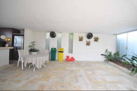 Apartamento à venda com 157m², 2 quartos e 3 vagasÁrea comum - Churrasqueira