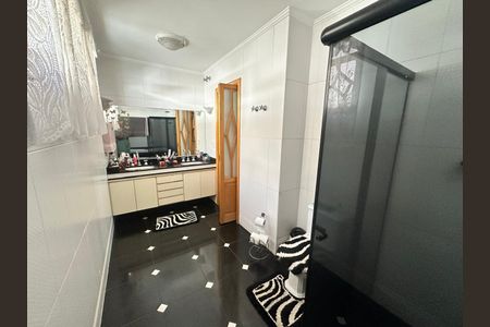 Casa de condomínio à venda com 444m², 4 quartos e 6 vagas