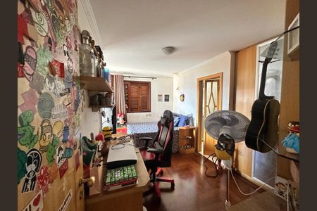 Casa de condomínio à venda com 444m², 4 quartos e 6 vagas