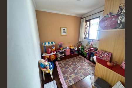 Casa de condomínio à venda com 444m², 4 quartos e 6 vagas