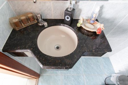 Apartamento à venda com 170m², 4 quartos e 2 vagas Apartamento à venda com 170m², 4 quartos e 2 vagasLavabo