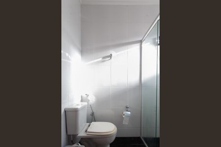 Apartamento à venda com 170m², 4 quartos e 2 vagas Apartamento à venda com 170m², 4 quartos e 2 vagasBanheiro da Suíte 1