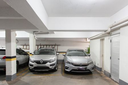 Apartamento à venda com 170m², 4 quartos e 2 vagas Apartamento à venda com 170m², 4 quartos e 2 vagasGaragem