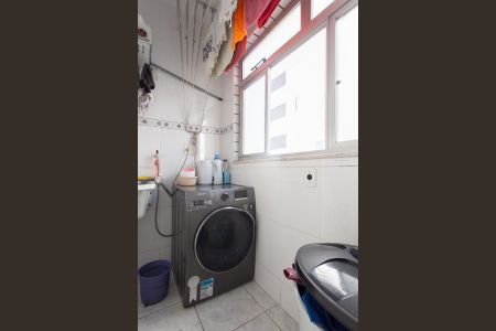 Apartamento à venda com 170m², 4 quartos e 2 vagas Apartamento à venda com 170m², 4 quartos e 2 vagasÁrea de Serviço