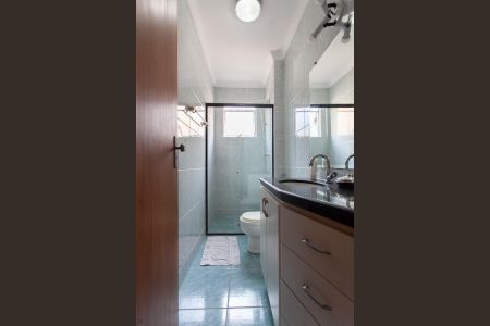 Apartamento à venda com 170m², 4 quartos e 2 vagas Apartamento à venda com 170m², 4 quartos e 2 vagasBanheiro Social