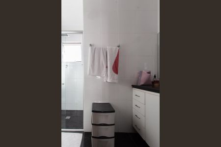 Apartamento à venda com 170m², 4 quartos e 2 vagas Apartamento à venda com 170m², 4 quartos e 2 vagasBanheiro da Suíte 1