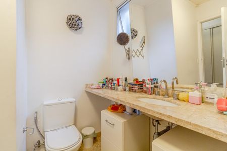 Apartamento à venda com 162m², 2 quartos e 1 vagaBanheiro da Suíte 2