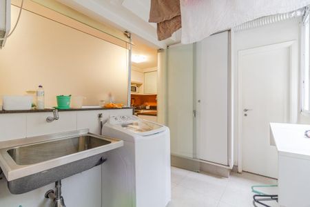 Apartamento à venda com 162m², 2 quartos e 1 vagaÁrea de Serviço