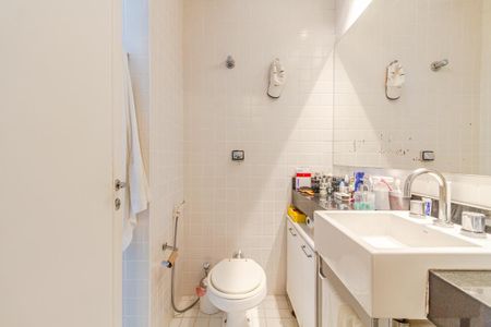 Apartamento à venda com 162m², 2 quartos e 1 vagaBanheiro da Suíte 1