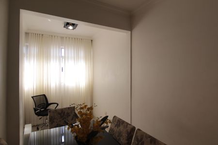 Apartamento à venda com 110m², 2 quartos e 1 vagaSala