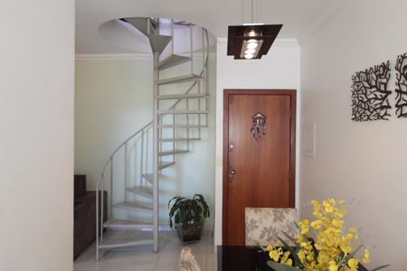 Apartamento à venda com 110m², 2 quartos e 1 vagaSala