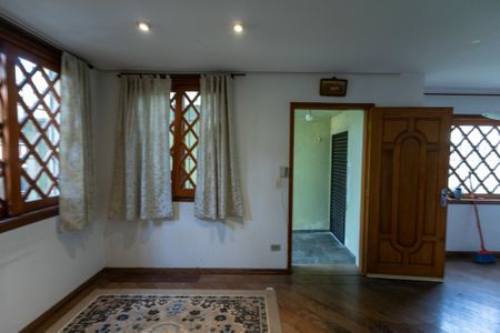 Casa à venda com 120m², 2 quartos e 2 vagasSala