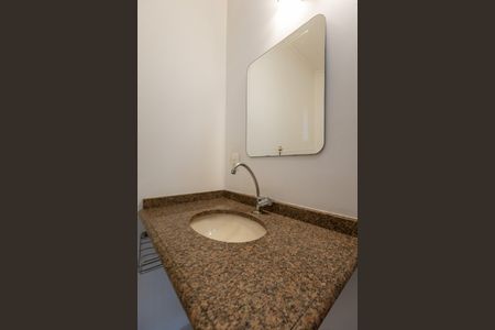 Casa à venda com 120m², 2 quartos e 2 vagasLavabo