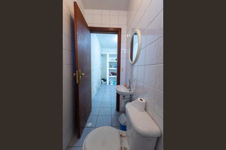 Casa à venda com 120m², 2 quartos e 2 vagasBanheiro de Serviço