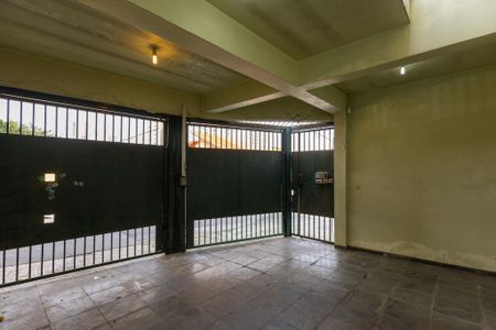Casa à venda com 120m², 2 quartos e 2 vagasGaragem