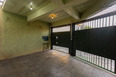 Casa à venda com 120m², 2 quartos e 2 vagasGaragem