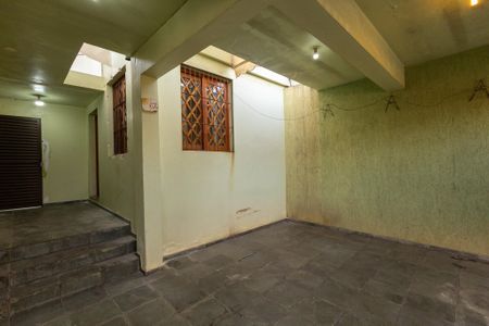 Casa à venda com 120m², 2 quartos e 2 vagasGaragem