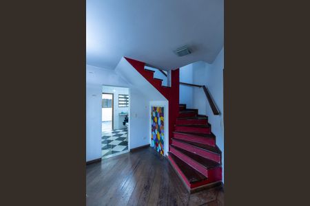 Casa à venda com 120m², 2 quartos e 2 vagasSala