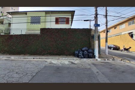 Casa à venda com 120m², 2 quartos e 2 vagasFachada