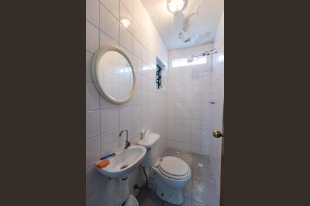 Casa à venda com 120m², 2 quartos e 2 vagasBanheiro de Serviço