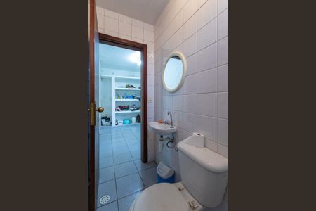 Casa à venda com 120m², 2 quartos e 2 vagasBanheiro de Serviço