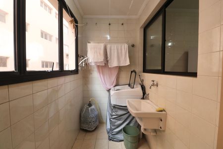 Apartamento para alugar com 70m², 2 quartos e 1 vagaÁrea de Serviço