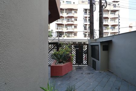 Apartamento para alugar com 70m², 2 quartos e 1 vagaFachada