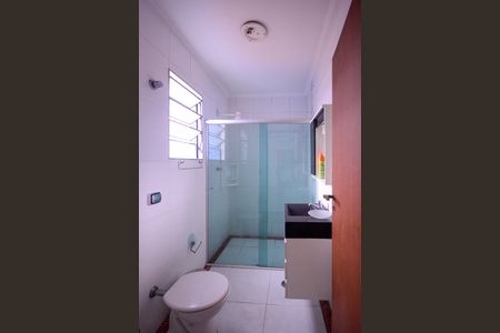 Casa à venda com 300m², 4 quartos e 4 vagasBanheiro do quarto 4