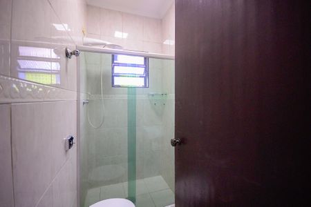 Casa à venda com 300m², 4 quartos e 4 vagasBanheiro Social 