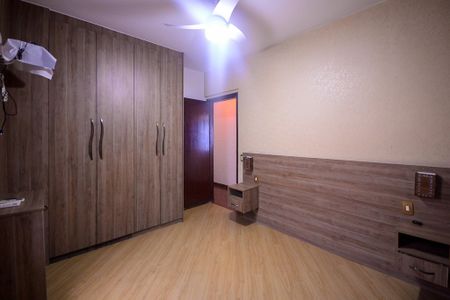 Casa à venda com 300m², 4 quartos e 4 vagasQuarto 1 - Suite 