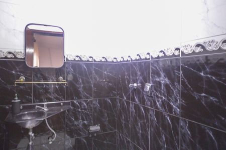 Casa à venda com 300m², 4 quartos e 4 vagasLavabo 