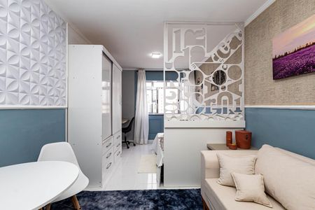 Studio à venda com 28m², 1 quarto e sem vagaSala