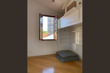 Casa à venda com 300m², 3 quartos e 2 vagas