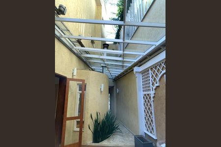 Casa à venda com 300m², 3 quartos e 2 vagas