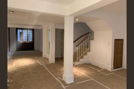 Casa à venda com 300m², 3 quartos e 2 vagas