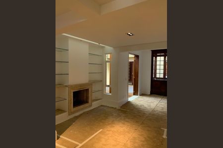 Casa à venda com 300m², 3 quartos e 2 vagas