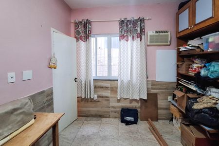 Casa à venda com 300m², 3 quartos e 3 vagas Casa à venda com 300m², 3 quartos e 3 vagasSuíte 2