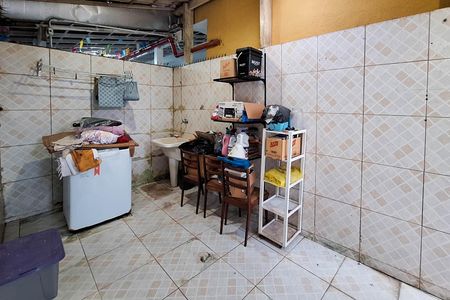 Casa à venda com 300m², 3 quartos e 3 vagas Casa à venda com 300m², 3 quartos e 3 vagasÁrea de Serviço