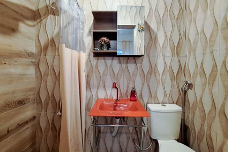 Casa à venda com 300m², 3 quartos e 3 vagas Casa à venda com 300m², 3 quartos e 3 vagasBanheiro da Suíte 1