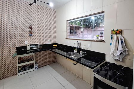 Casa à venda com 300m², 3 quartos e 3 vagas Casa à venda com 300m², 3 quartos e 3 vagasCozinha