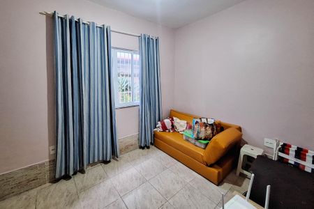 Casa à venda com 300m², 3 quartos e 3 vagas Casa à venda com 300m², 3 quartos e 3 vagasQuarto 1