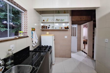 Casa à venda com 300m², 3 quartos e 3 vagas Casa à venda com 300m², 3 quartos e 3 vagasCozinha