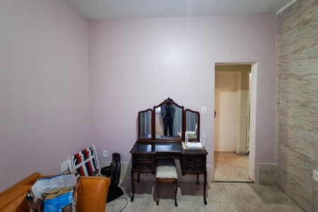 Casa à venda com 300m², 3 quartos e 3 vagas Casa à venda com 300m², 3 quartos e 3 vagasQuarto 1